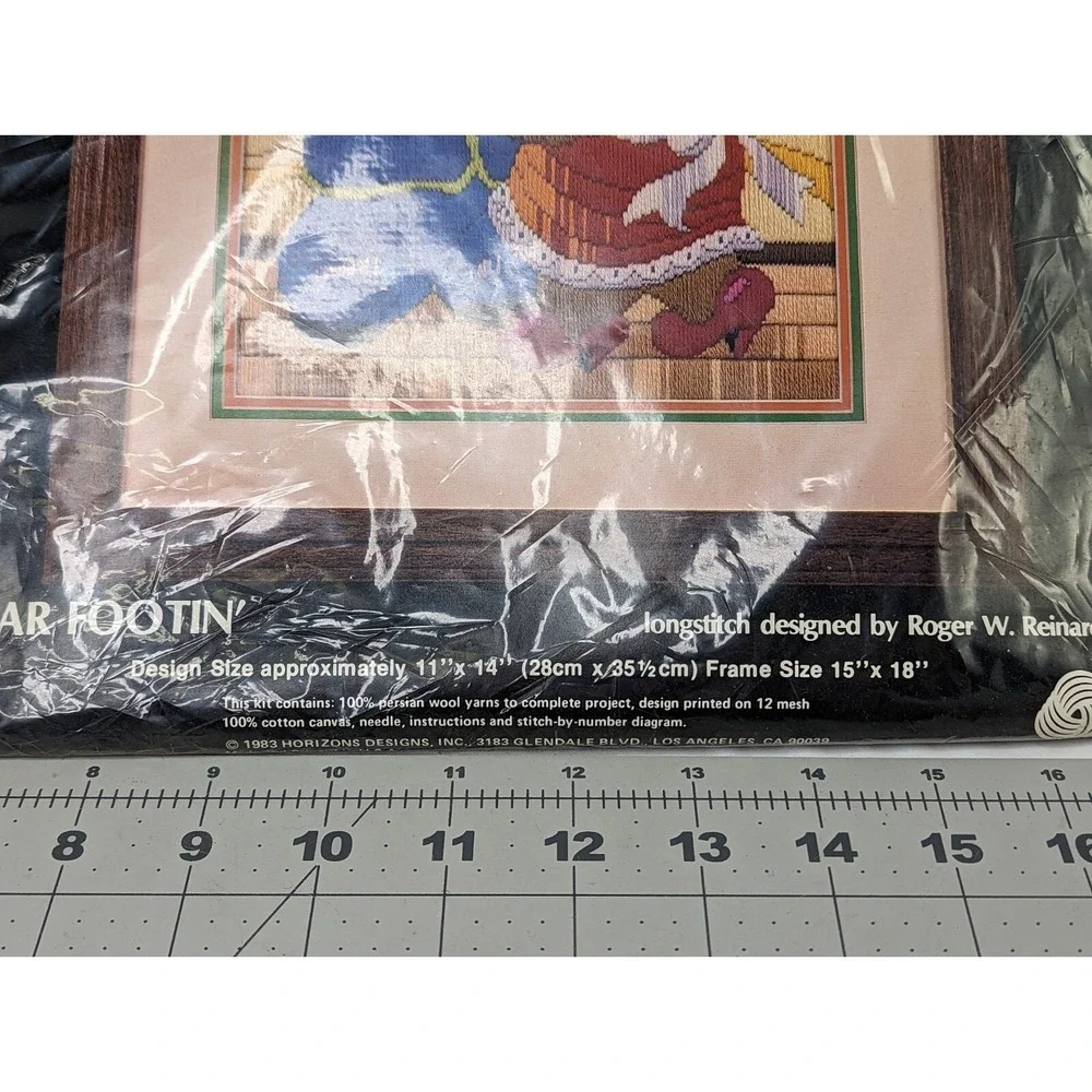 Monarch Horizons Bear‎ Footin Longstitch Picture Frame LS84